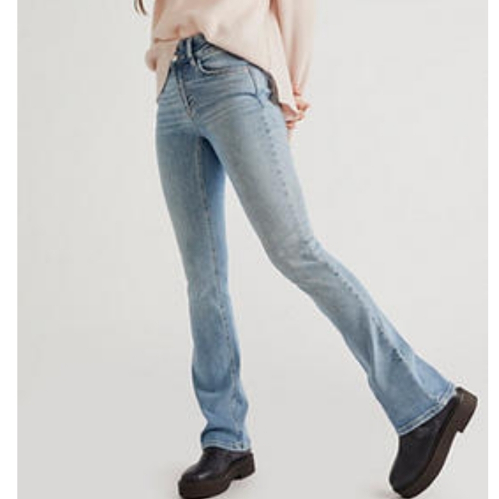 We the Free S24 Light Wash Slightly Flared Jeans